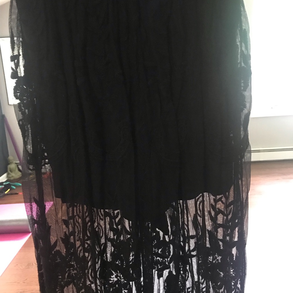 Dress - Picture 4 of 4